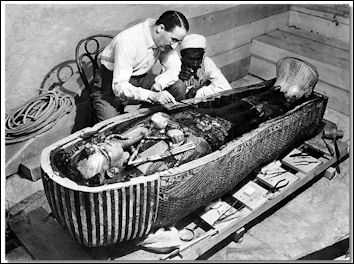 20120207-Tutankhamun Tomb_Opened.JPG